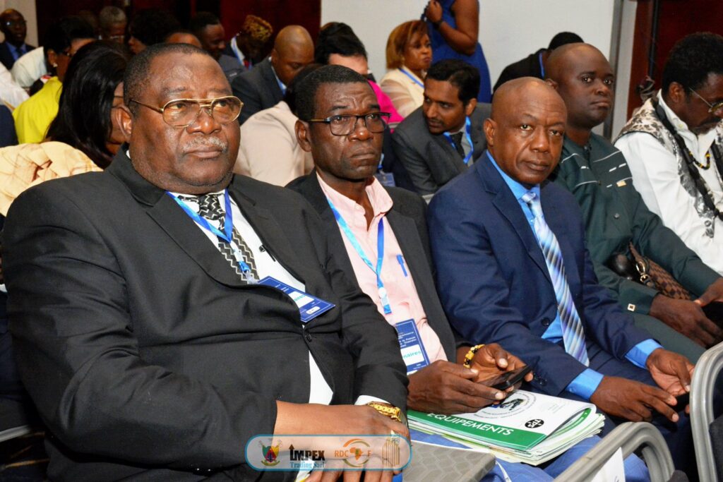 Cérémonie Officielle de Signature Tripartite Etat Du Cameroun - Impex Trading Sarl - Investisseurs
