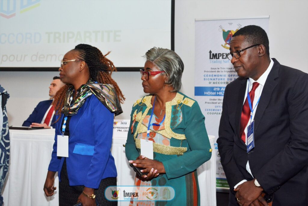 Cérémonie Officielle de Signature Tripartite Etat Du Cameroun - Impex Trading Sarl - Investisseurs