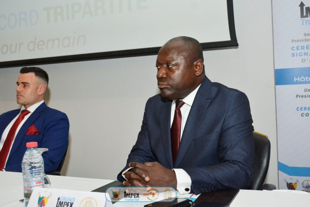Cérémonie Officielle de Signature Tripartite Etat Du Cameroun - Impex Trading Sarl - Investisseurs