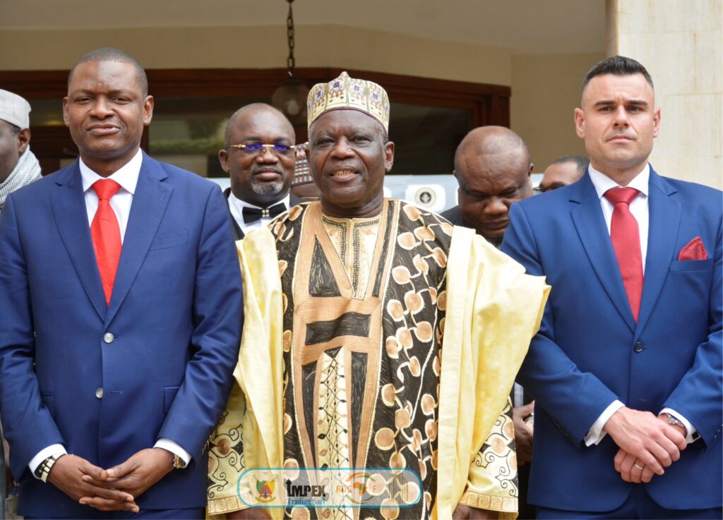 Cérémonie Officielle de Signature Tripartite Etat Du Cameroun - Impex Trading Sarl - Investisseurs